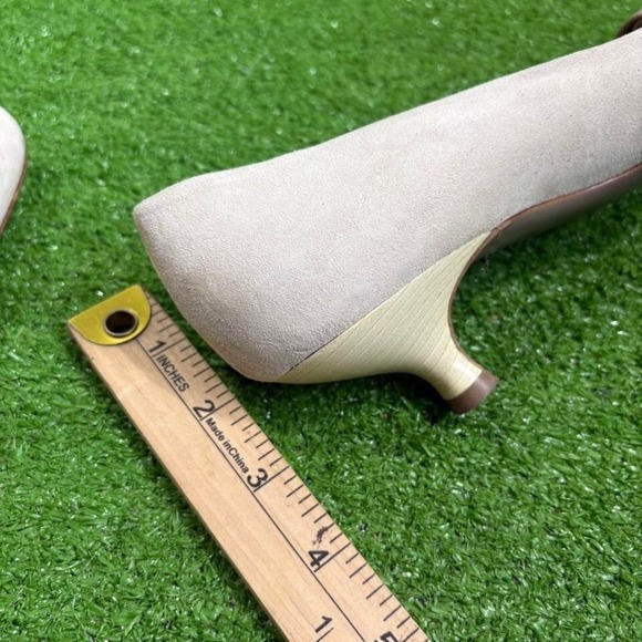 Vintage Salvatore Ferragamo Women's 8 Narrow Cream Pink Bow‎ Flat Heel Pump - Picture 8 of 8